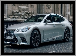 2021, Lexus LS, Hybryda